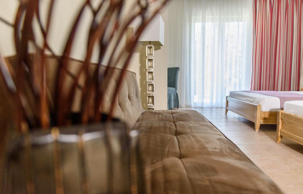 Alkion Hotel 克里皮吉 外观 照片